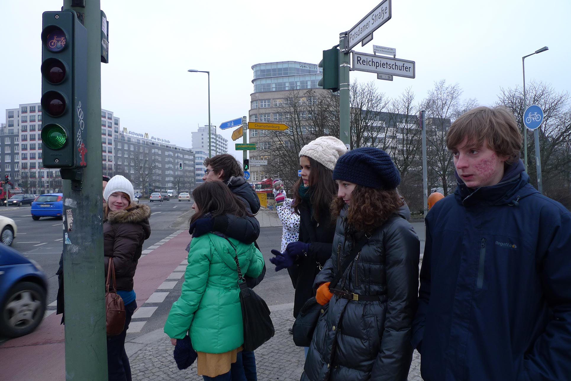 Walking around in a frozen climate (Photo: Barbara Fässler)